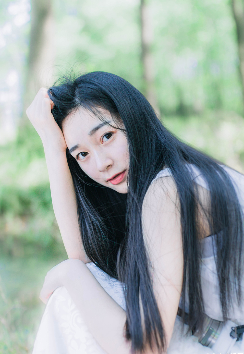 万般皆是命，半点不由人，你看我还有几分像从前。